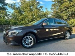 Braun Gebraucht 2015 Mercedes CLA180 Shooting Brake Kombi | 9.900 € (Guter Preis)