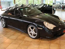 Schwarz Gebraucht 2003 Porsche 911 Carrera Cabriolet Cabrio | 38.800 € (Fairer Preis)