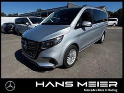 Hightechsilber Gebraucht 2024 Mercedes V300 Style Van / Kleinbus | 73.840 € (Superpreis)