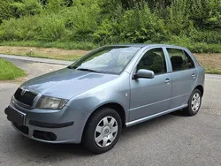 Silber Gebraucht 2006 Skoda Fabia Kleinwagen | 2.200 € (Fairer Preis)