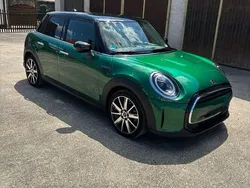 Grün Gebraucht 2022 Mini Cooper Classic Kleinwagen | 21.200 € (Guter Preis)