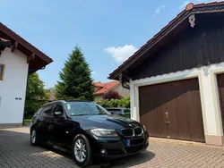 Schwarz Gebraucht 2010 BMW 320 Kombi | 4.900 € (Guter Preis)