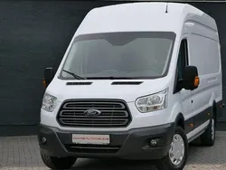 Weiß Gebraucht 2017 Ford Transit Trend Van / Kleinbus | 13.300 € (Fairer Preis)