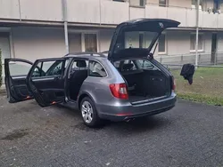 Grau Gebraucht 2013 Skoda Superb Kombi | 6.760 € (Guter Preis)