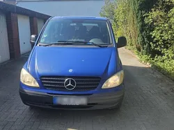 Blau Gebraucht 2006 Mercedes Vito Van / Kleinbus | 5.200 €