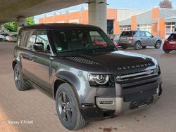Grau Gebraucht 2024 Land Rover Defender HSE Dynamic SUV | 82.000 € (Fairer Preis)