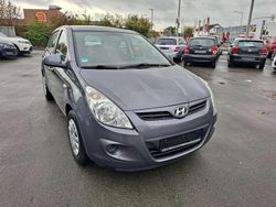 Grau Gebraucht 2012 Hyundai i20 Classic Kleinwagen | 3.499 € (Guter Preis)