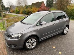 Grau Gebraucht 2014 VW Golf VII Life Limousine | 11.900 € (Guter Preis)