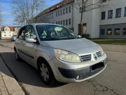 Grau Gebraucht 2005 Renault Scénic II Van / Kleinbus | 950 € (Superpreis)