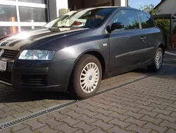 Grau Gebraucht 2005 Fiat Stilo Limousine | 2.490 € (Teuer)