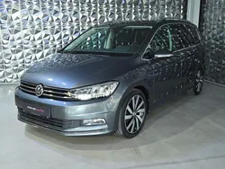 Grau Gebraucht 2017 VW Touran Highline Van / Kleinbus | 16.699 € (Guter Preis)