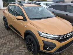 Beige safari Neu 2025 Dacia Sandero Expression Kleinwagen | 17.950 € (Fairer Preis)