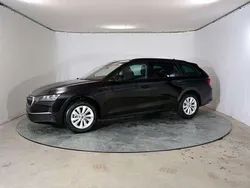 Blackmagic perleffekt Neu 2025 Skoda Octavia Joy Kombi | 31.690 € (Superpreis)