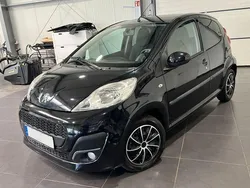 Schwarz Gebraucht 2012 Peugeot 107 Active Kleinwagen | 4.495 € (Fairer Preis)