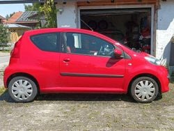 Rot Gebraucht 2008 Peugeot 107 Urban Move Kleinwagen | 1.950 € (Fairer Preis)