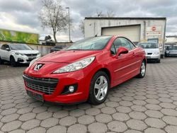 Rot Gebraucht 2011 Peugeot 207 CC Premium Cabrio | 3.200 € (Guter Preis)