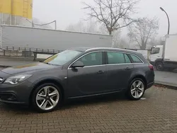 Grau Gebraucht 2014 Opel Insignia Country Tourer Sport Kombi | 12.000 € (Guter Preis)