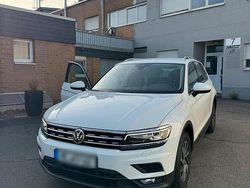 Weiß Gebraucht 2018 VW Tiguan SUV | 19.990 € (Etwas zu teuer)