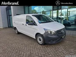 Weiß Gebraucht 2024 Mercedes Vito Van / Kleinbus | 36.878 € (Etwas zu teuer)