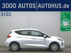 Weiss Gebraucht 2019 Ford Fiesta Cool & Connect Kleinwagen | 7.280 € (Fairer Preis)
