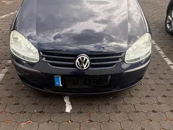 Blau Gebraucht 2006 VW Golf V Kleinwagen | 2.500 € (Fairer Preis)
