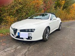 Weiß Gebraucht 2010 Alfa Romeo Spider Cabrio | 16.700 € (Teuer)