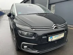 Schwarz Gebraucht 2017 Citroën Grand C4 Picasso Van / Kleinbus | 13.499 € (Fairer Preis)