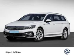 Weiß Gebraucht 2024 VW Passat R-line Kombi | 35.998 € (Etwas zu teuer)