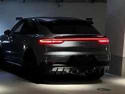 Grau Gebraucht 2021 Porsche Cayenne Turbo GT SUV | 149.999 € (Fairer Preis)