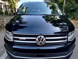 Schwarz Gebraucht 2016 VW T6 Highline Van | 28.000 €