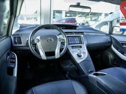 Rot Gebraucht 2013 Toyota Prius Business Edition Kleinwagen | 7.750 € (Fairer Preis)