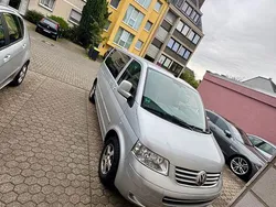 Silber Gebraucht 2008 VW T5 Highline Van | 17.150 € (Teuer)
