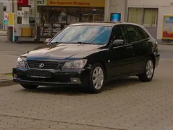 Schwarz Gebraucht 2005 Lexus IS200 Sport Line Limousine | 5.999 €