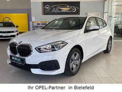 Alpinweiss iii Gebraucht 2022 BMW 118 Advantage Kleinwagen | 21.990 € (Fairer Preis)