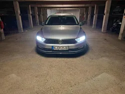 Silber Gebraucht 2019 VW Passat Kombi | 11.500 € (Guter Preis)
