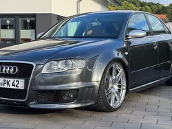 Grau Gebraucht 2006 Audi RS4 Exclusive Limousine | 35.000 € (Etwas zu teuer)