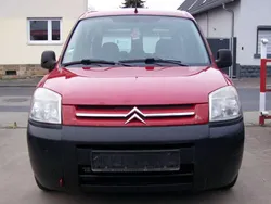 Rot Gebraucht 2009 Citroën Berlingo First Van / Kleinbus | 2.999 € (Etwas zu teuer)
