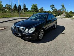 Schwarz Gebraucht 2007 Mercedes E280 Avantgarde Limousine | 14.199 €