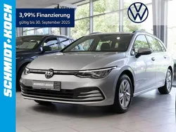 Silber Gebraucht 2023 VW Golf VIII Life Kombi | 26.350 € (Fairer Preis)