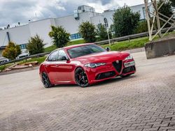 Rosso alfa Gebraucht 2024 Alfa Romeo Giulia Competizione Limousine | 39.990 € (Fairer Preis)