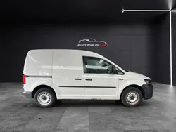 Weiß Gebraucht 2015 VW Caddy Van / Kleinbus | 8.490 € (Guter Preis)