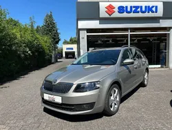 Beige Gebraucht 2014 Skoda Octavia Elegance Kombi | 15.900 € (Etwas zu teuer)