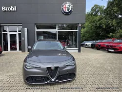 Grau Gebraucht 2018 Alfa Romeo Giulia Veloce Limousine | 28.900 € (Fairer Preis)