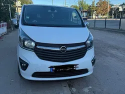 Weiß Gebraucht 2016 Opel Vivaro Van | 14.950 €