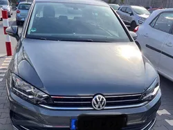 Grau Gebraucht 2018 VW Golf Sportsvan Highline Van / Kleinbus | 17.950 € (Guter Preis)