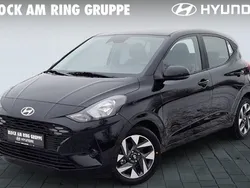 Phantom black, innenraum blac Neu 2024 Hyundai i10 Trend Kleinwagen | 14.990 € (Guter Preis)