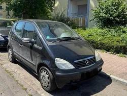 Schwarz Gebraucht 2004 Mercedes A140 Classic Kleinwagen | 1.450 € (Fairer Preis)