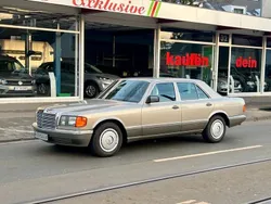 Beige Gebraucht 1987 Mercedes 260 Limousine | 25.900 €