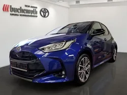 Juniper blue/ black Neu 2024 Toyota Yaris Hybrid Plus Kombi | 31.750 € (Fairer Preis)