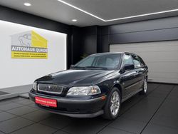 Schwarz Gebraucht 1999 Volvo V40 SE Kombi | 4.999 €